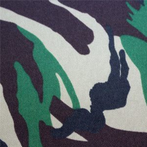 oxfordtyger: polyester 600d, 300 gsm, vanligt kamouflageutskrift